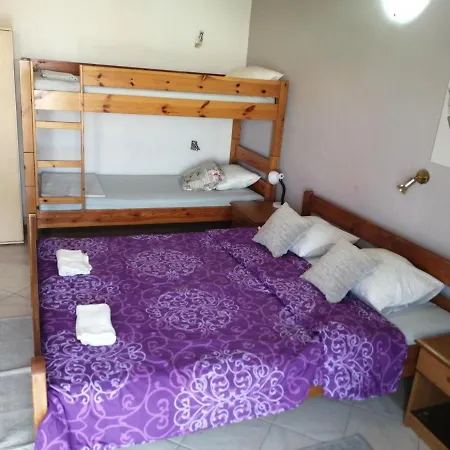 Neda Apartment *