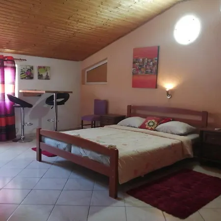 Neda Apartman Pakostane