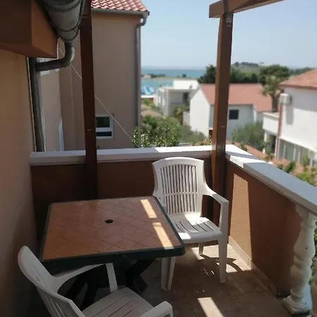 Apartment Neda Pakostane