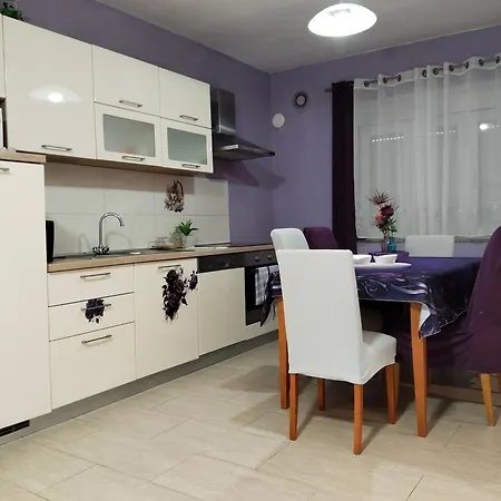 Apartment Neda *
