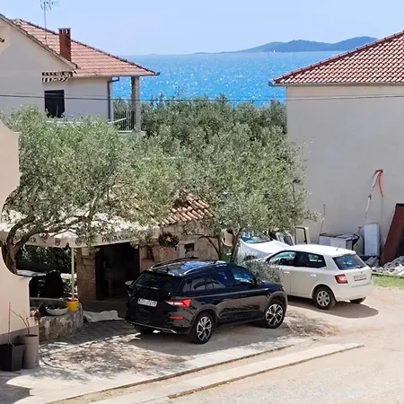 Apartment Neda Pakostane